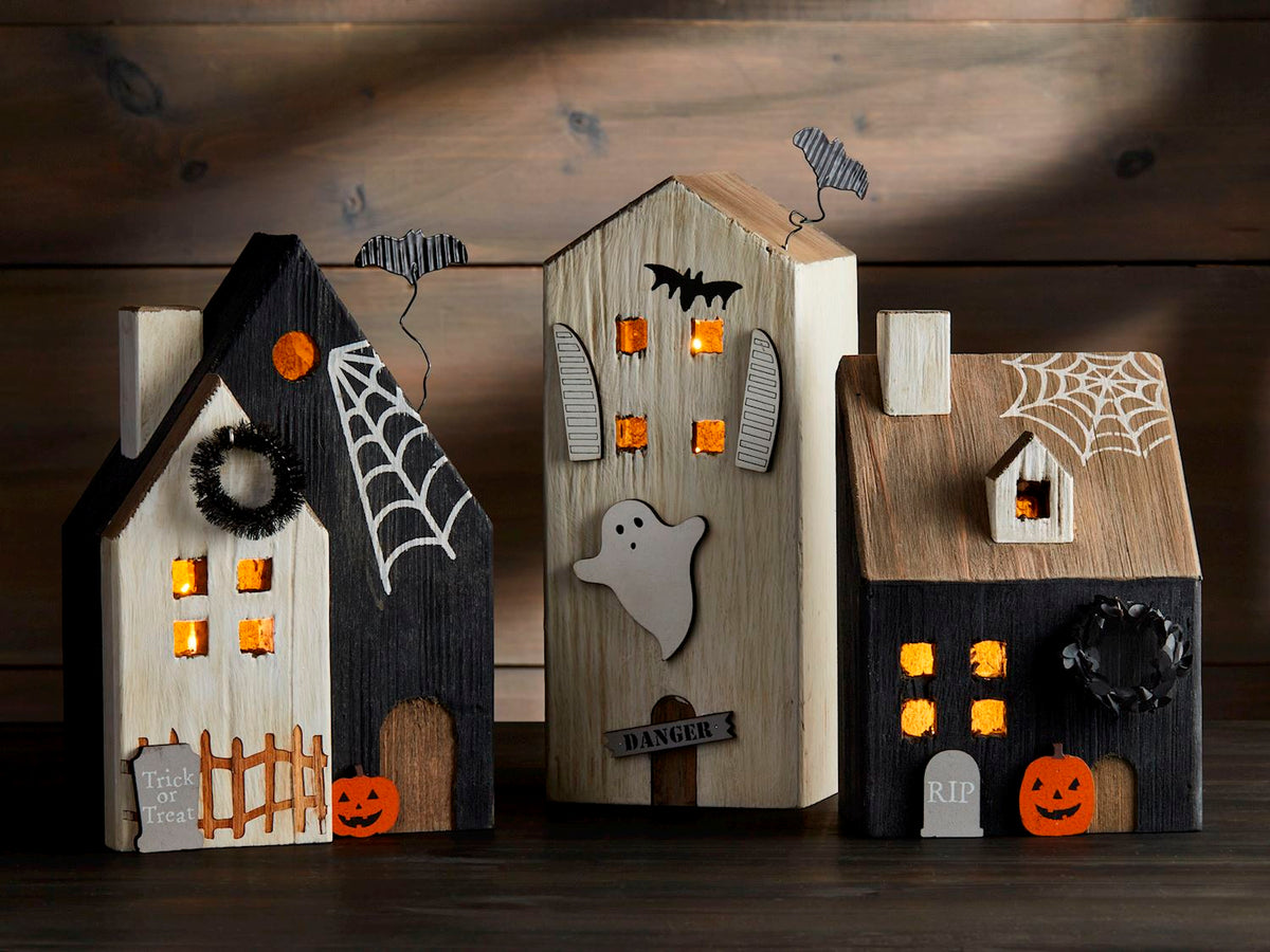 LED Wood Haunted House