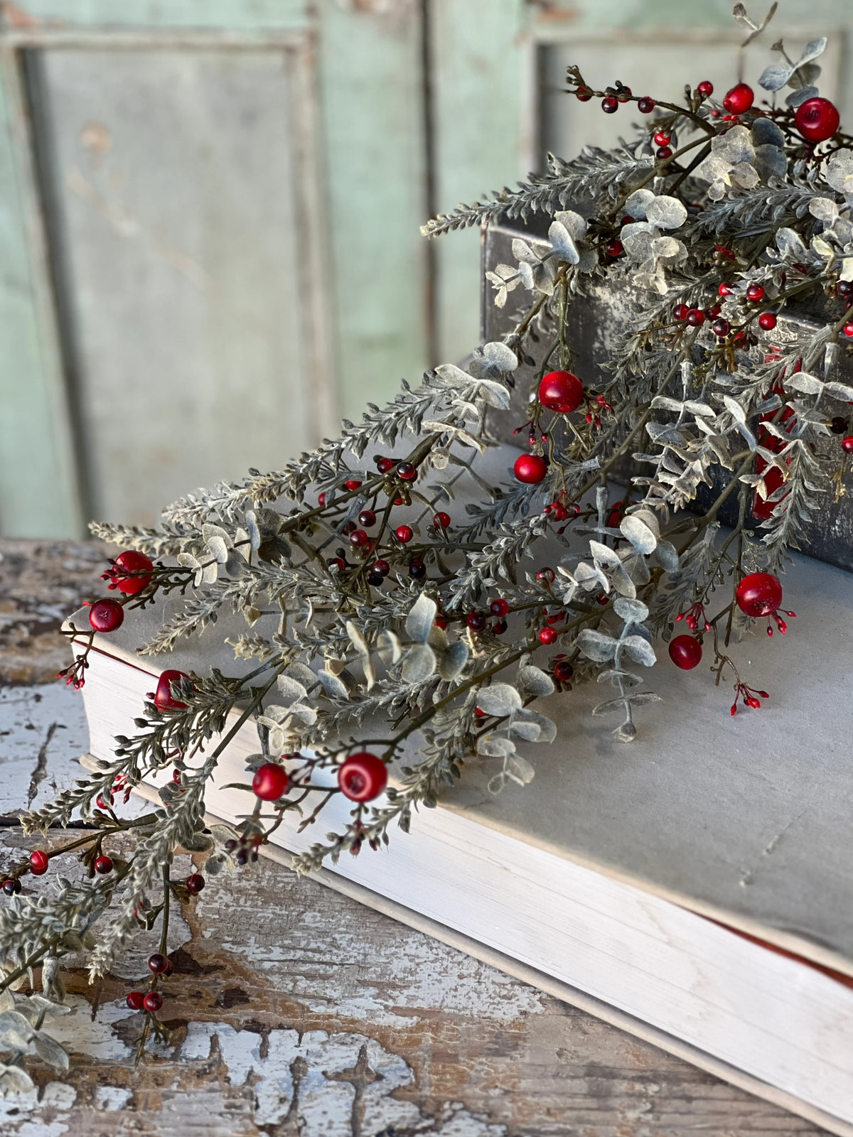 Cashel Berry Eucalyptus Hanging