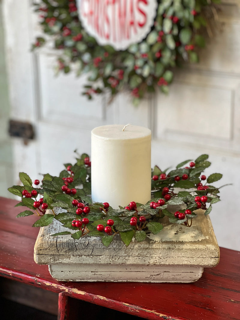 Holly Candle Ring